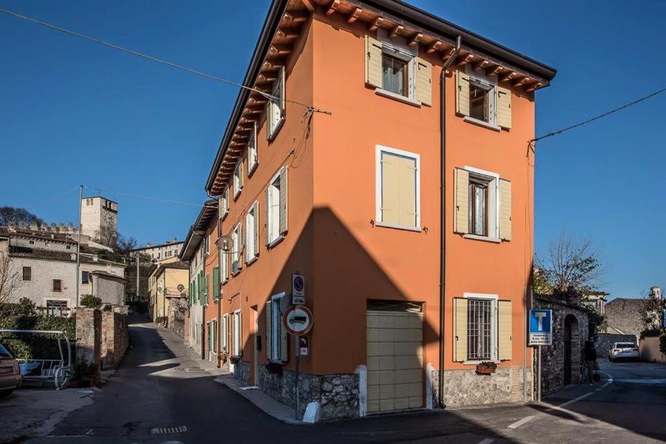 B&B Al Vicolo Di Mezzo Monzambano Εξωτερικό φωτογραφία